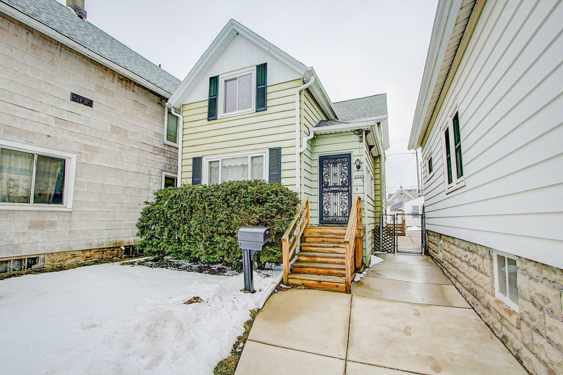 Property Photo:  2325 S Logan Ave  WI 53207 