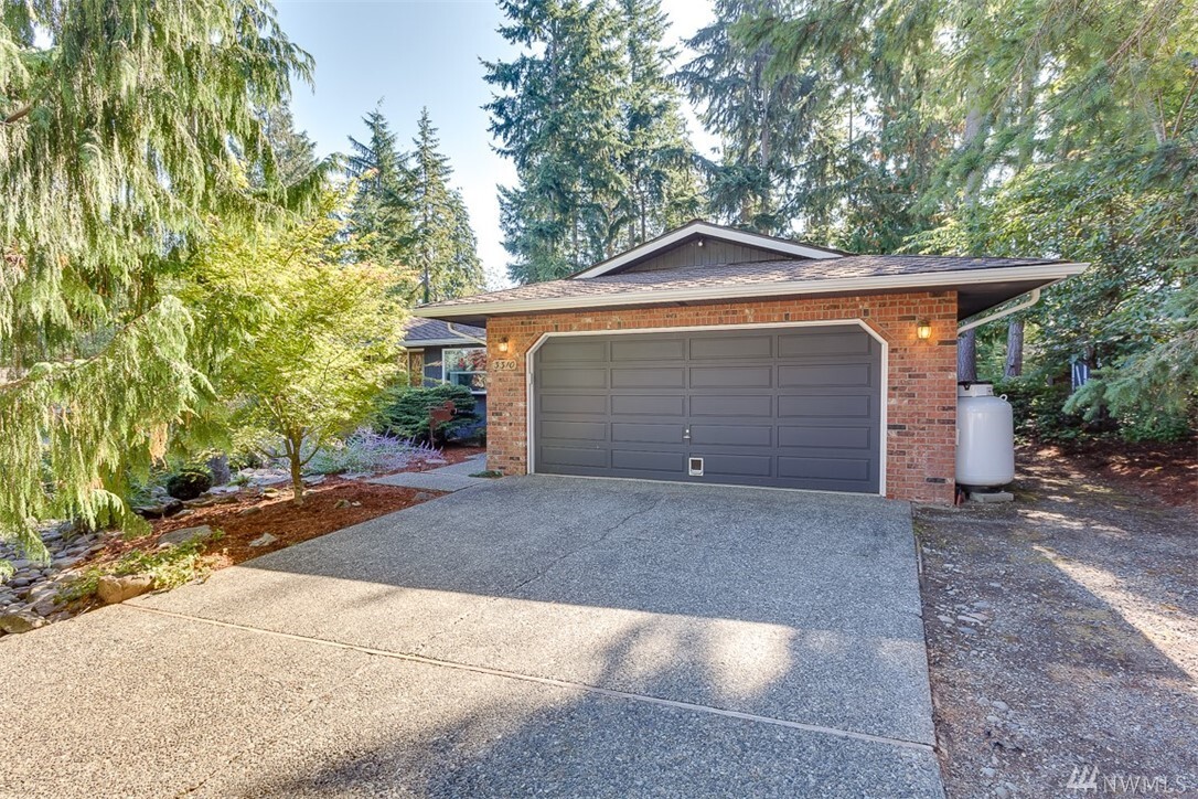 Property Photo: 3310 108th Place SE WA 98208