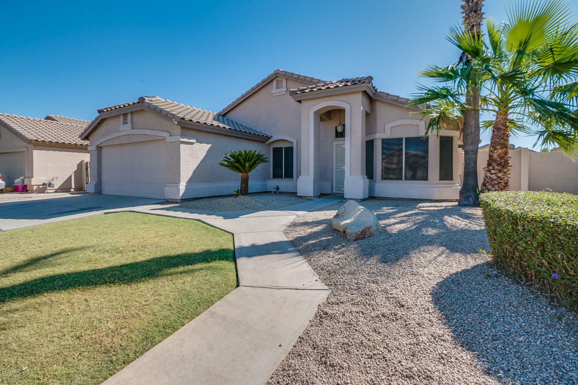 Property Photo:  2257 E Manor Drive  AZ 85296 