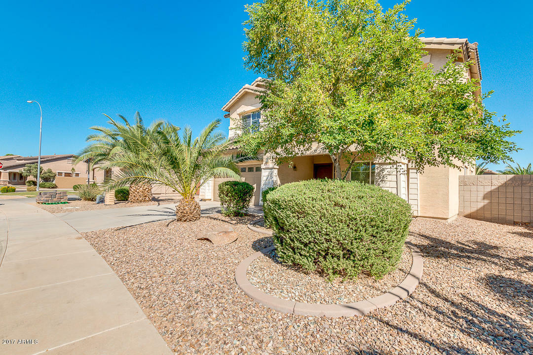 Property Photo:  6943 S Topaz Place  AZ 85249 