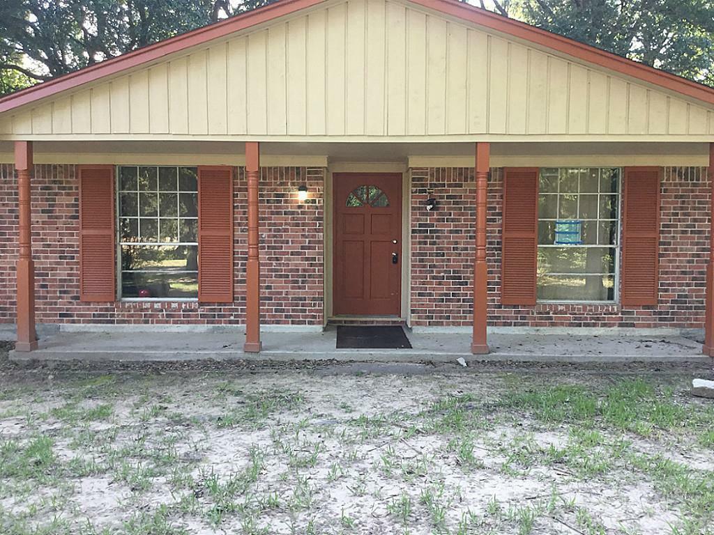 Property Photo:  10615 Longleaf Drive  TX 77385 