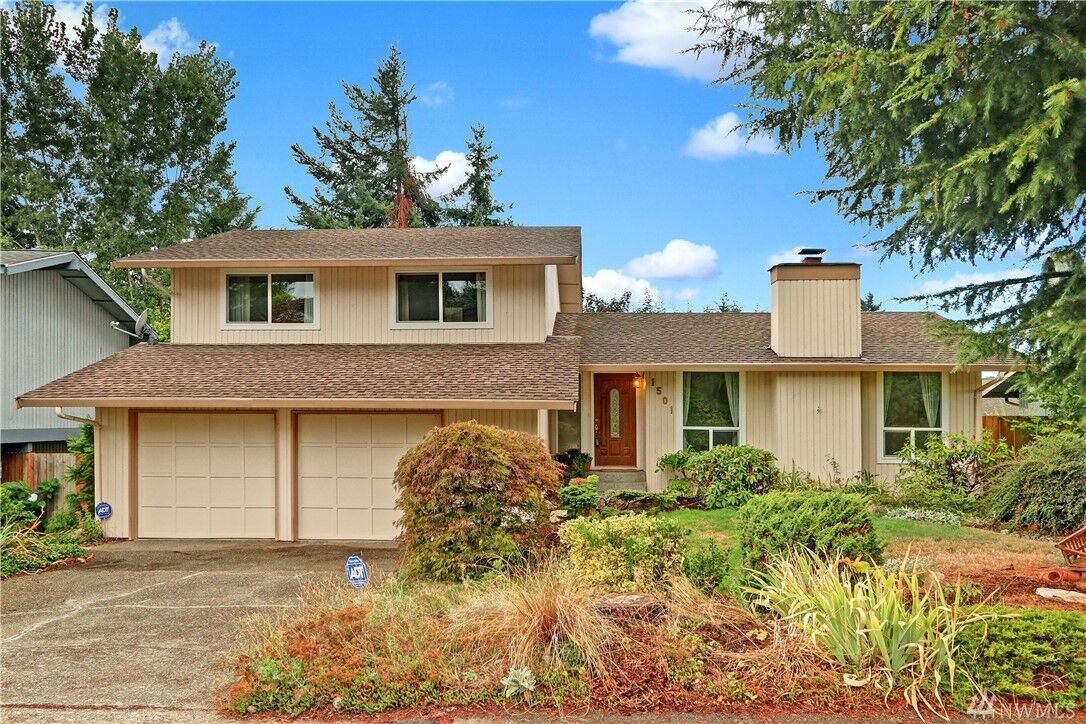 Property Photo: 1501 Dayton Court NE WA 98056