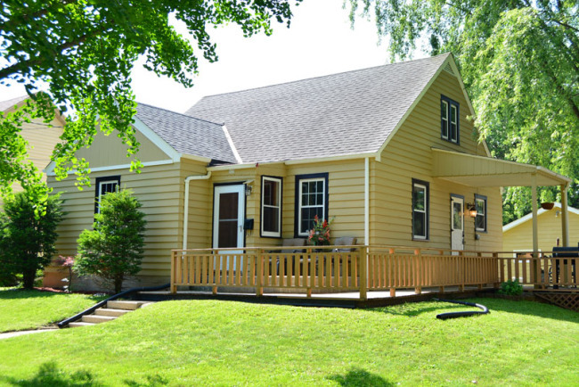 Property Photo:  523 Maple Ave  WI 53027 
