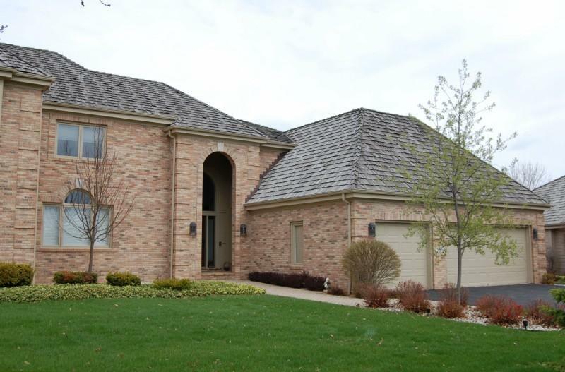 Property Photo:  2816 W Golf Cir  WI 53092 