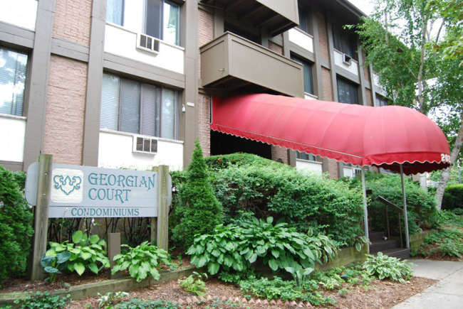 Property Photo:  2025 E Greenwich Ave 114  WI 53211-4428 