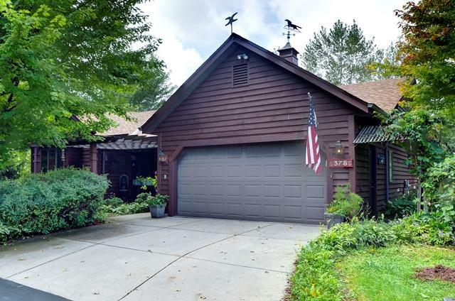 Property Photo:  375 Kettle Moraine Dr N  WI 53086 