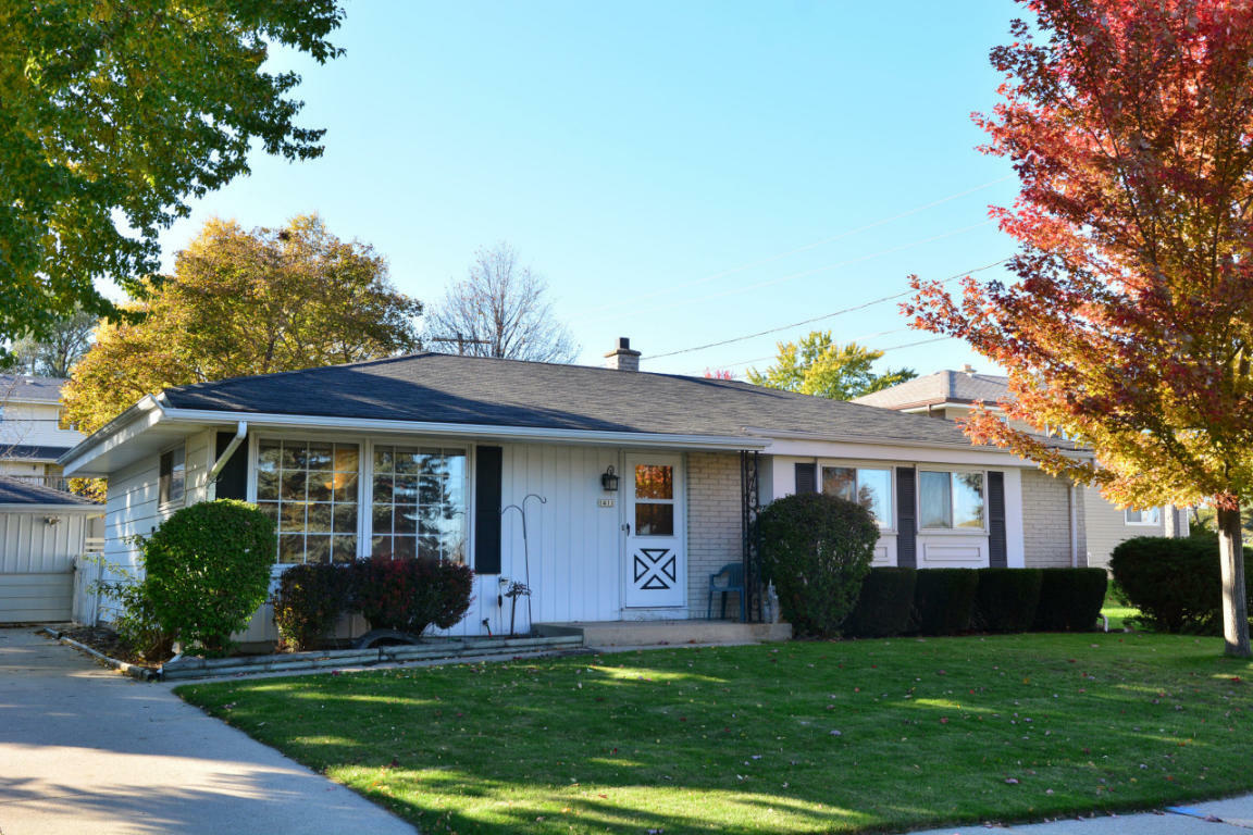 Property Photo: 1411 5th Ave WI 53024