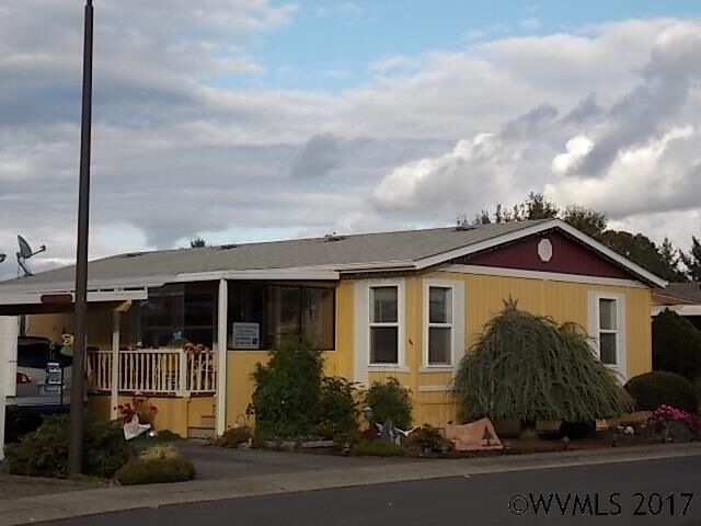 Property Photo: 5852 Tumbleweed Cl 5852 OR 97305