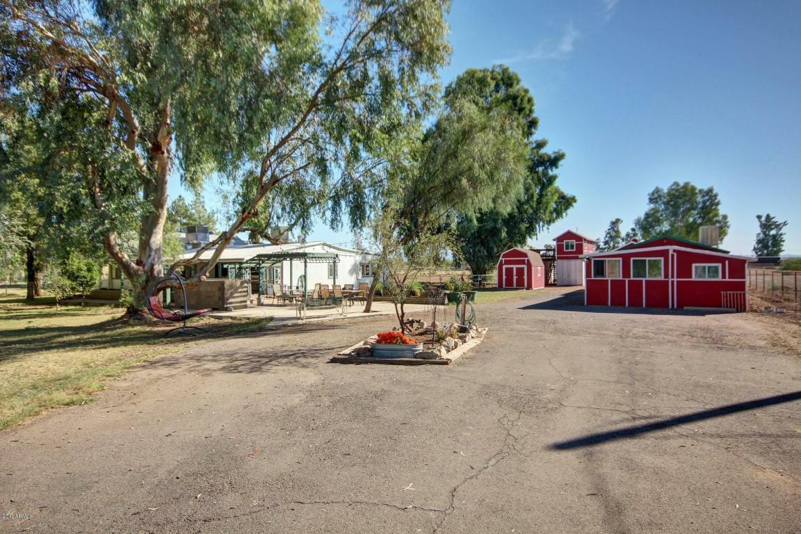 Property Photo:  42941 N Suburban Avenue  AZ 85140 