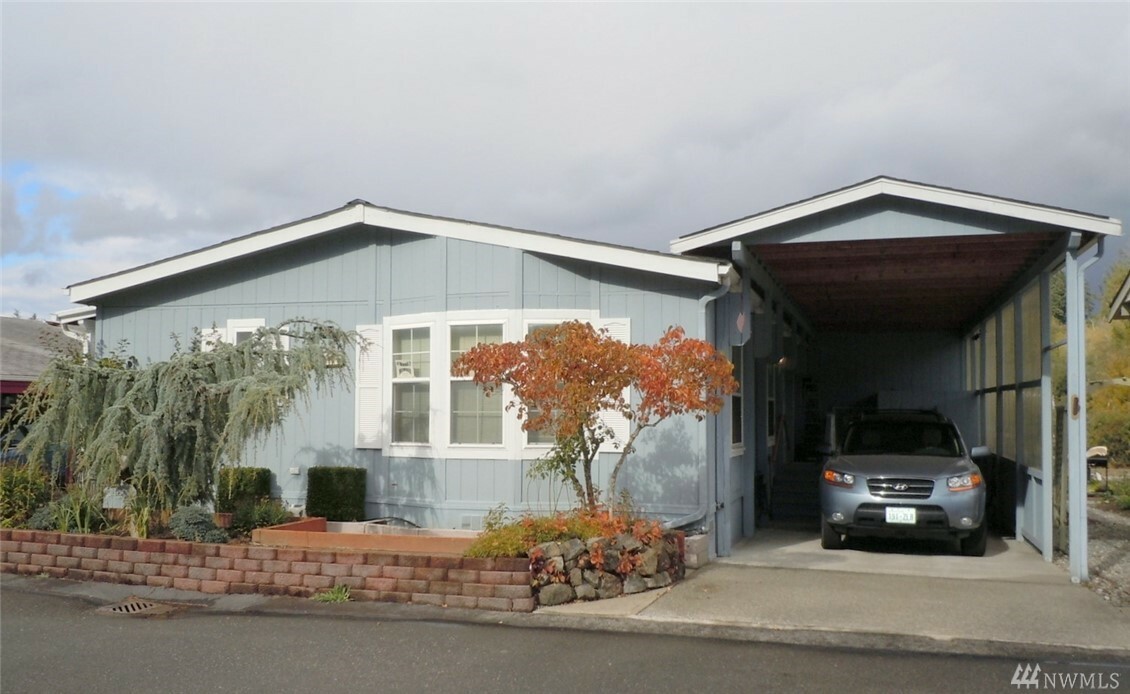 Property Photo: 682 NE Libra Lane WA 98311