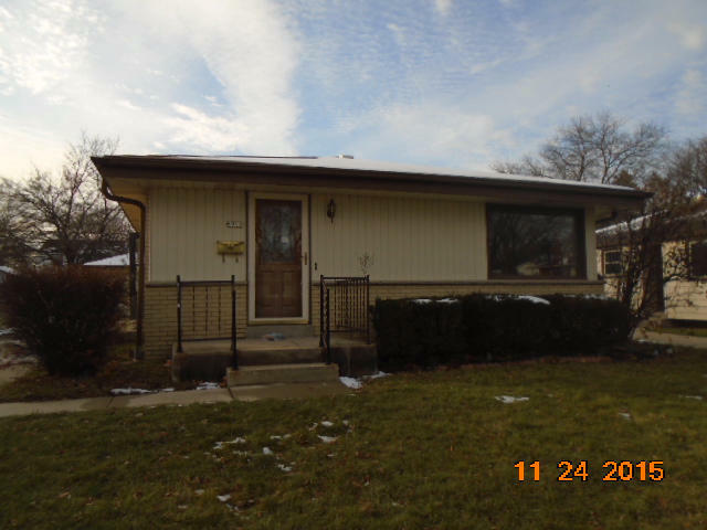 Property Photo:  6911 N 40th Pl  WI 53209 