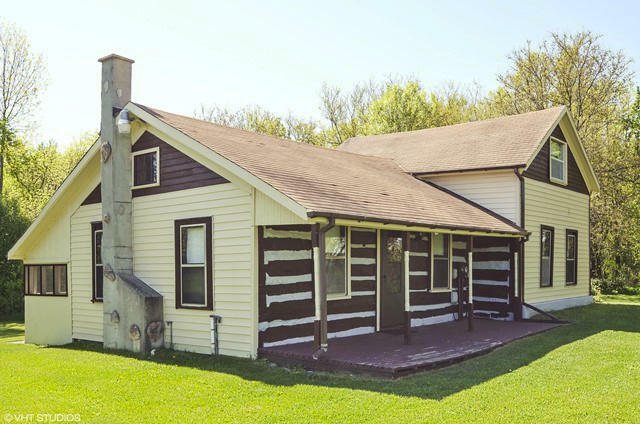 Property Photo: 4045 Hi Mount Rd WI 53040-9465