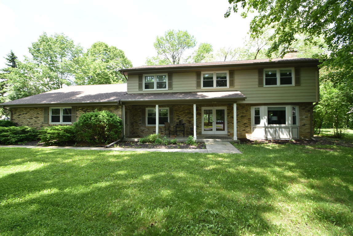 Property Photo:  9481 N Fairway Cir  WI 53217 