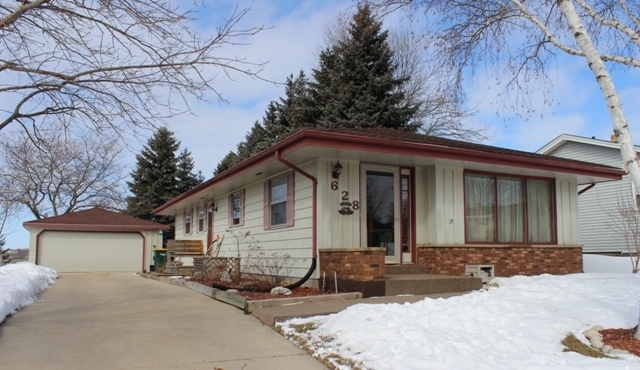 Property Photo: 628 Lenora Dr WI 53090-2741