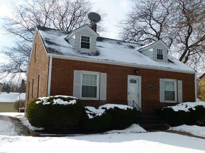 Property Photo:  531 Elm Ave  WI 53172 