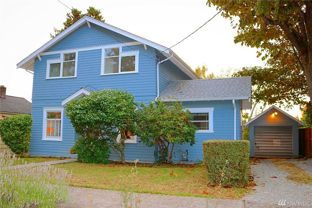 Property Photo:  5943 48 Ave SW  WA 98136 