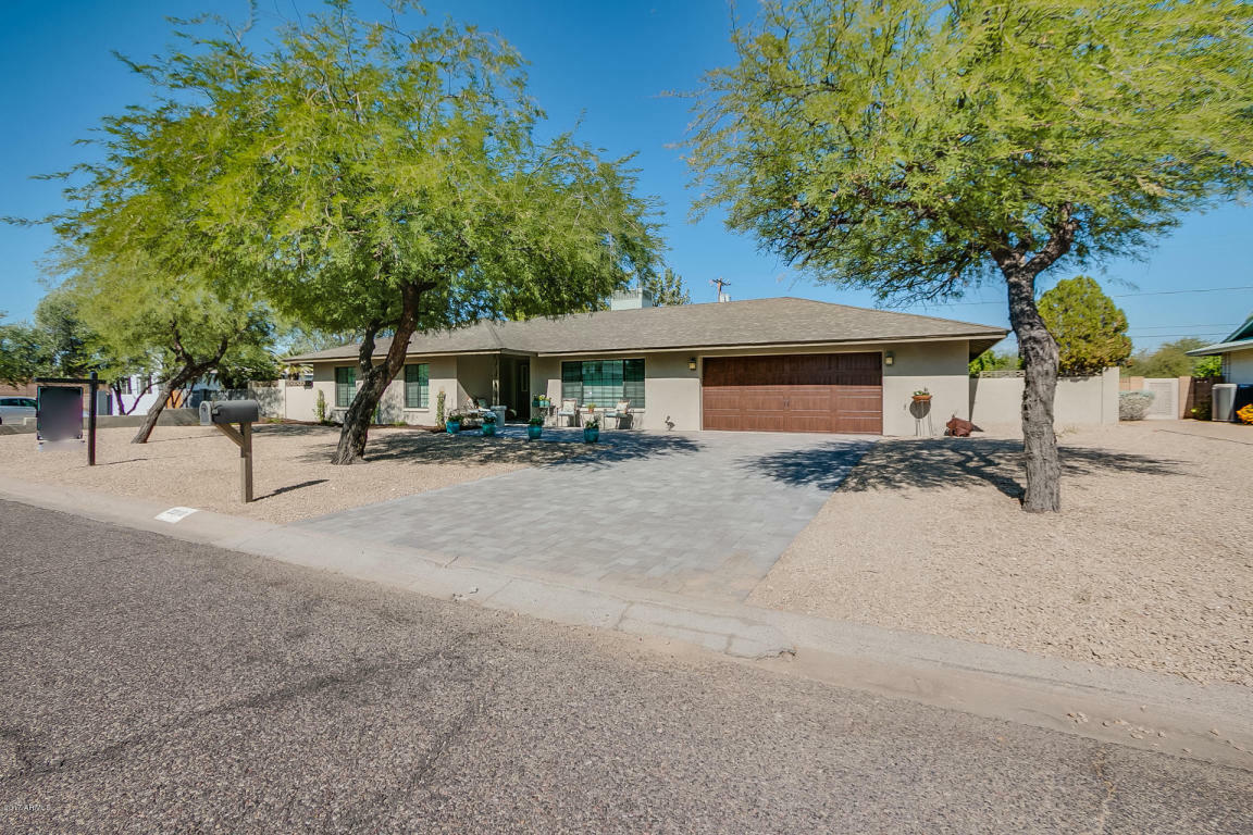 Property Photo:  3310 E Turquoise Avenue  AZ 85028 