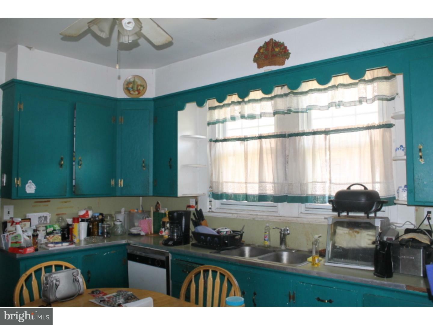 Property Photo: 556 Hamilton Street PA 19401
