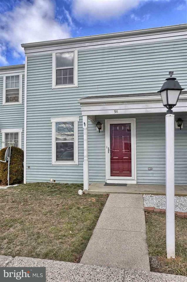 Property Photo:  911 Old Silver Spring Road  PA 17055 