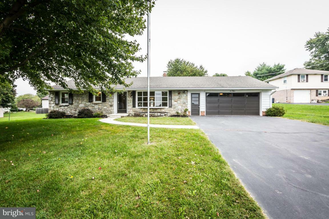 Property Photo:  115 Hill Street  PA 17554 