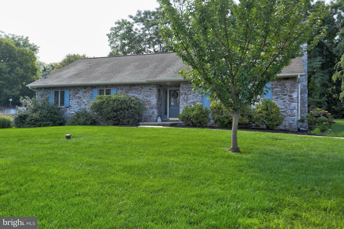 Property Photo:  75 Fisher Circle  PA 17022 