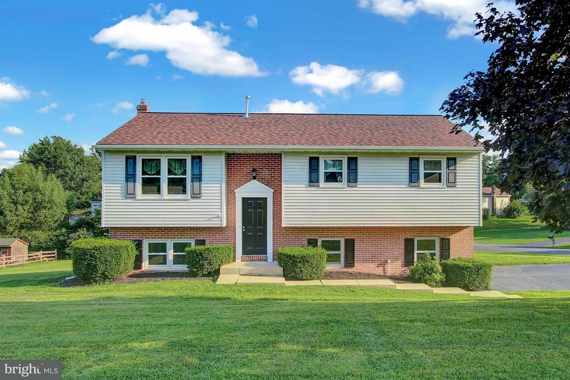 Property Photo: 25 Wicker Drive PA 17543