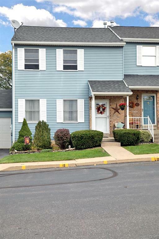 Property Photo:  12 Princeton Court  PA 18040 