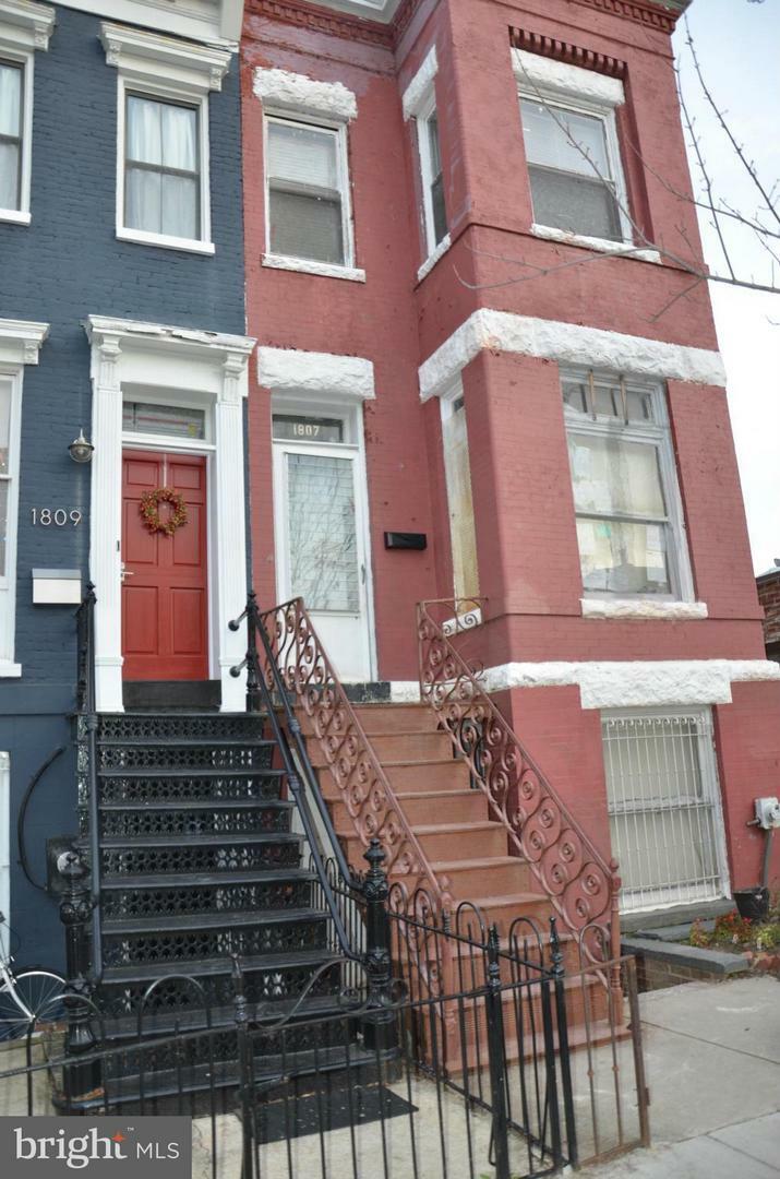 Property Photo:  1807 12th Street NW  DC 20009 