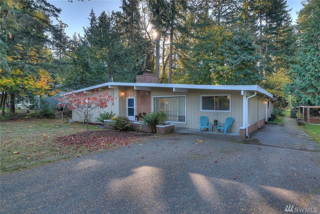 Property Photo:  1702 Fawn Ct NW  WA 98332 