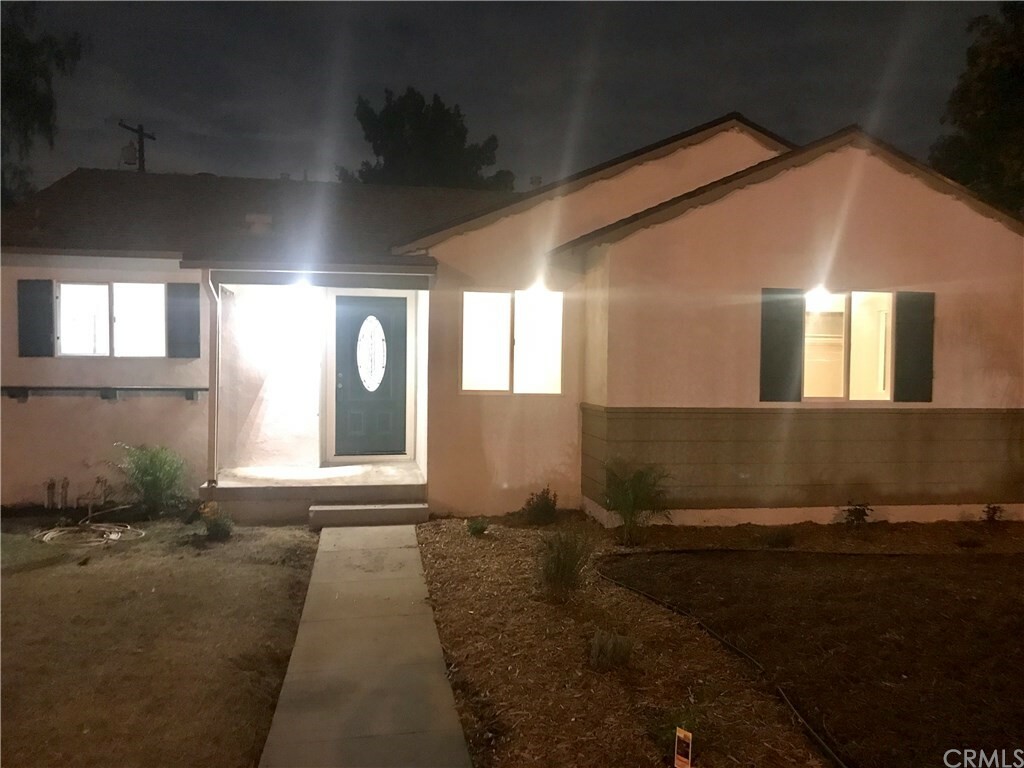 Property Photo: 8627 Magnolia Avenue CA 92504