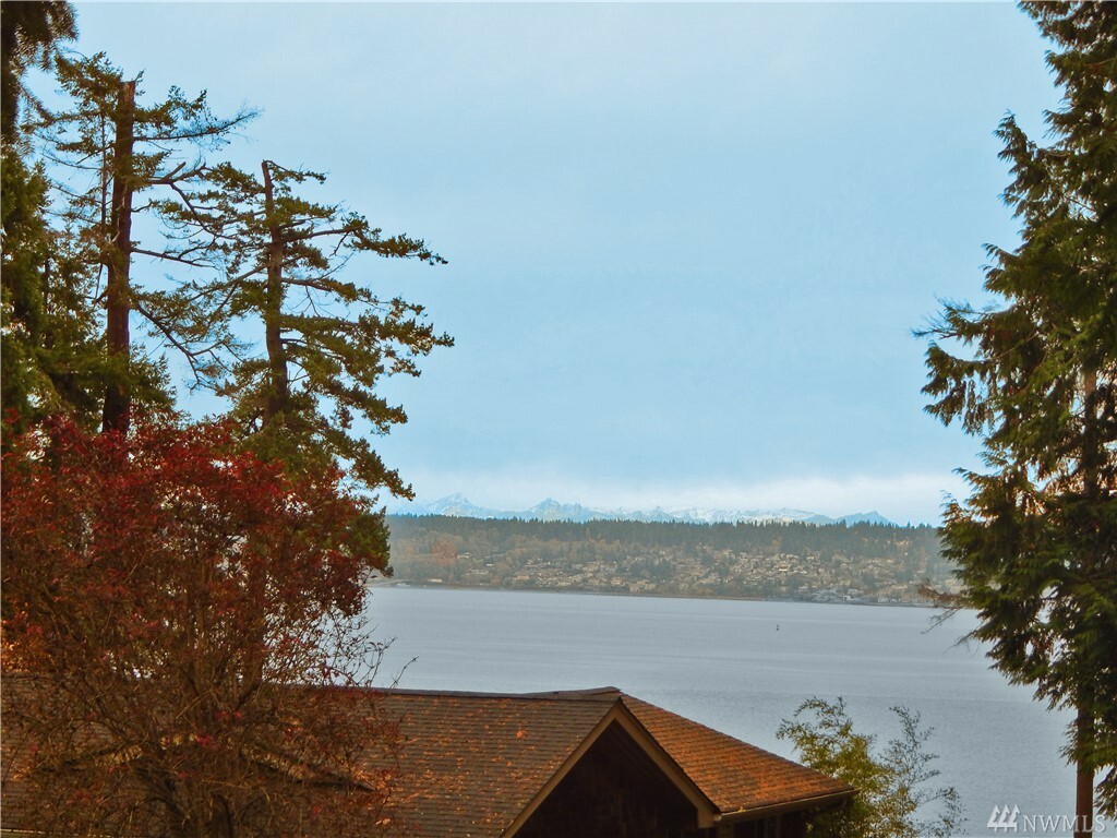 Property Photo:  21555 President Point Rd NE  WA 98346 