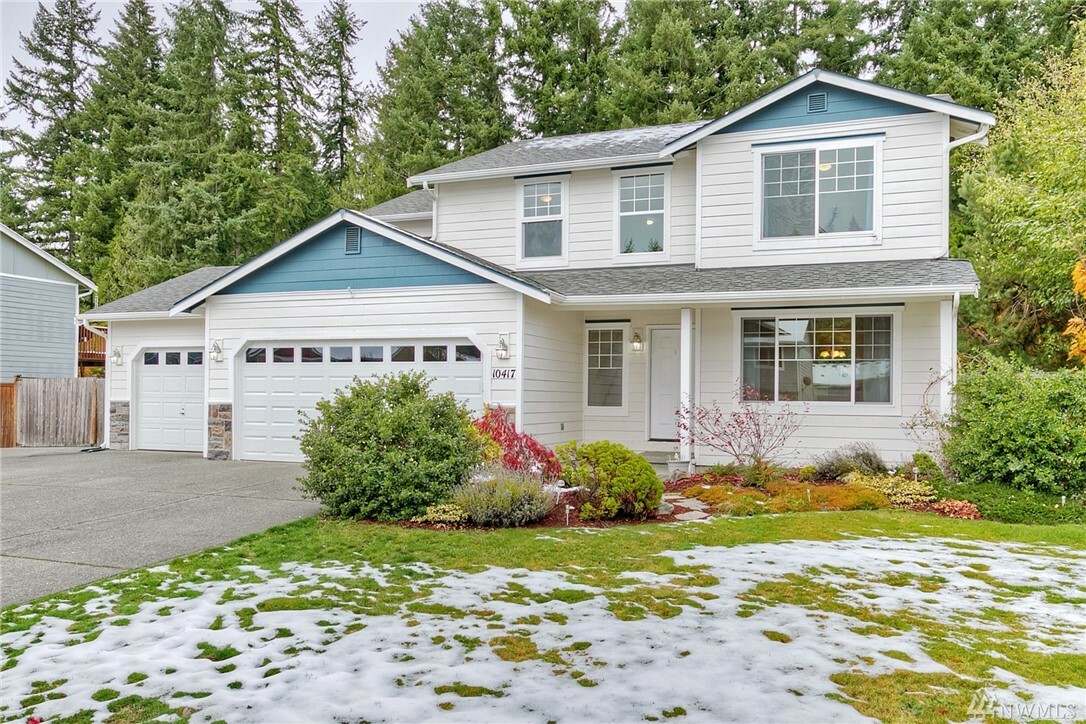 Property Photo:  10417 248th St Ct E  WA 98338 