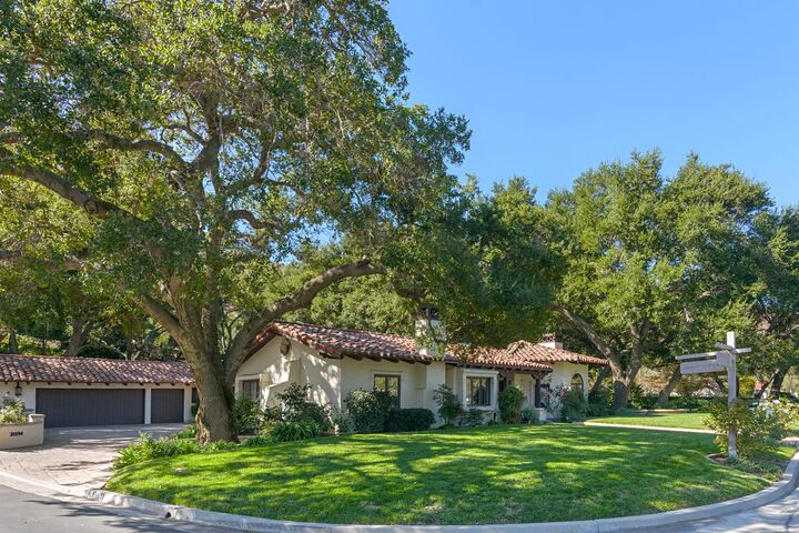 Property Photo:  32294 Takishla Pl  CA 92061 