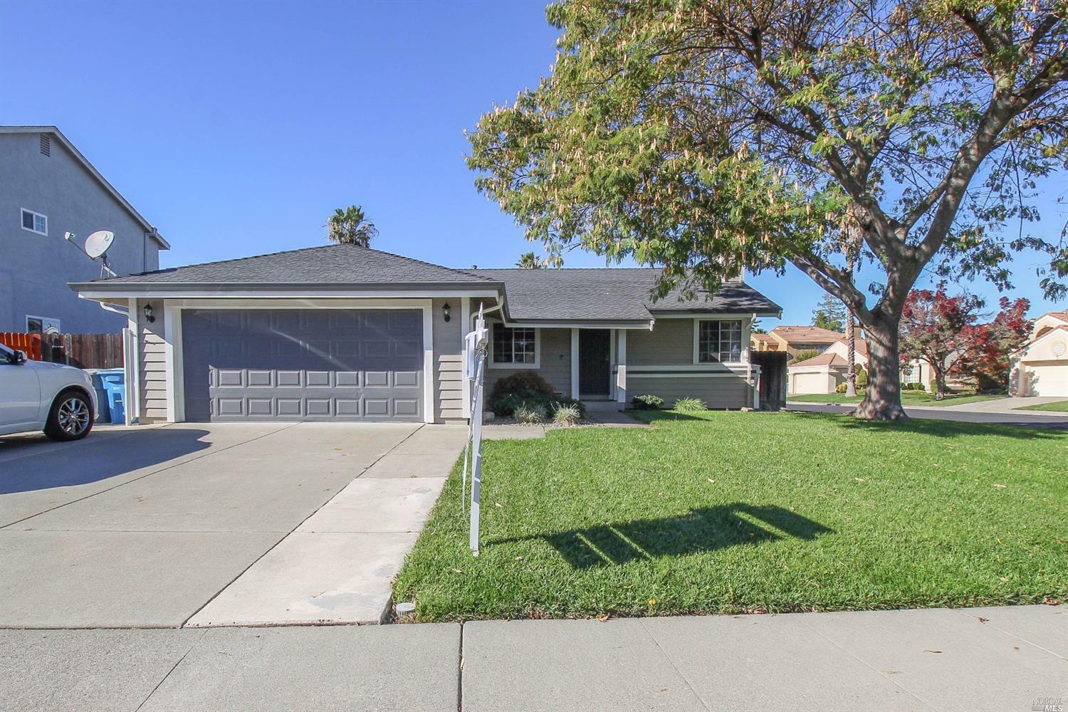 Property Photo:  711 Tipperary Drive  CA 95688 