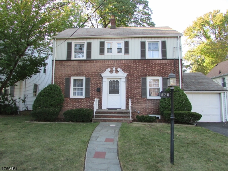 Property Photo:  420 Forest Dr  NJ 07083 