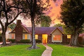 Property Photo:  5846 Paisley Street  TX 77096 