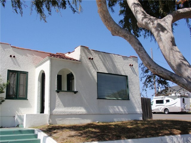 Property Photo:  721 Opal Street  CA 90277 