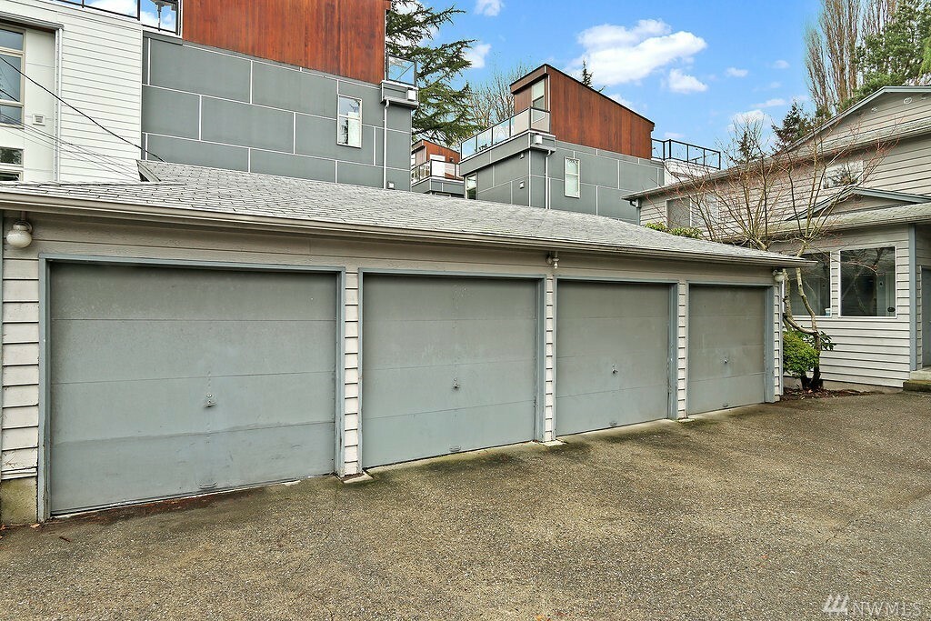 Property Photo:  9522 8th Ave NW  WA 98117 