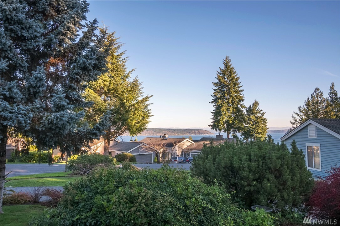 Property Photo: 6773 Spinnaker Lane WA 98335