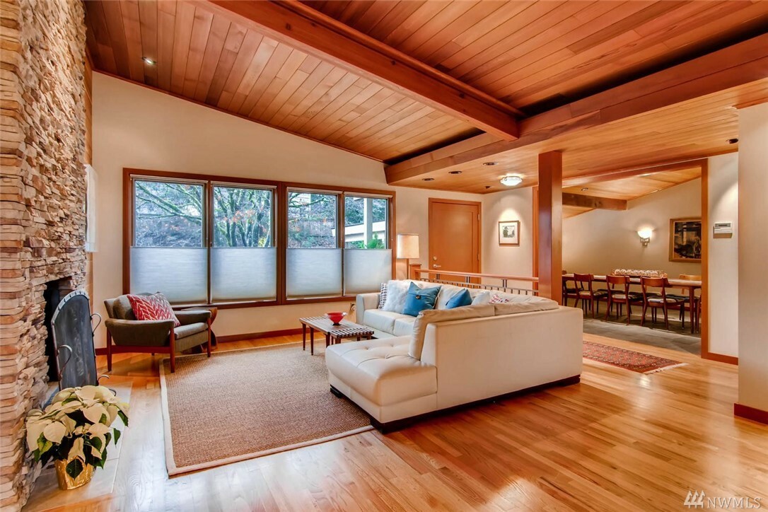 Property Photo: 17428 93rd Ave NE WA 98011