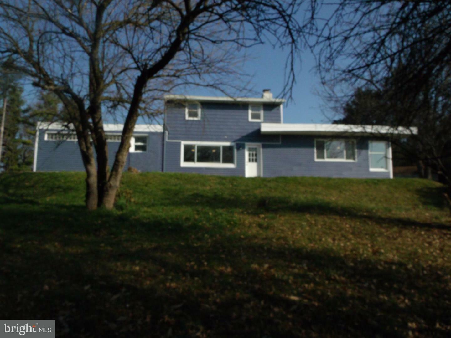 Property Photo:  2310 Bannister Street  PA 17403 