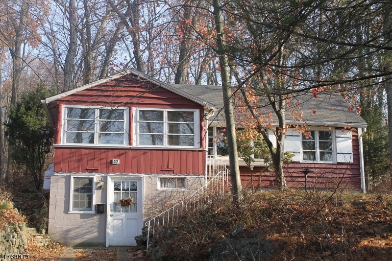 Property Photo: 37 N Shore Trl NJ 07871