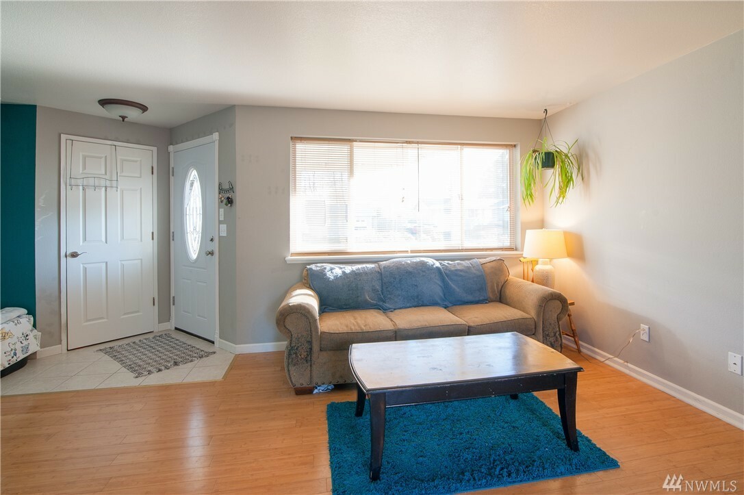 Property Photo:  6021 Shannon Ave  WA 98248 