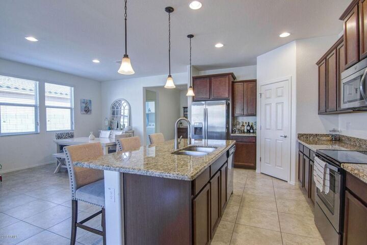 Property Photo: 9306 W Odeum Lane AZ 85353