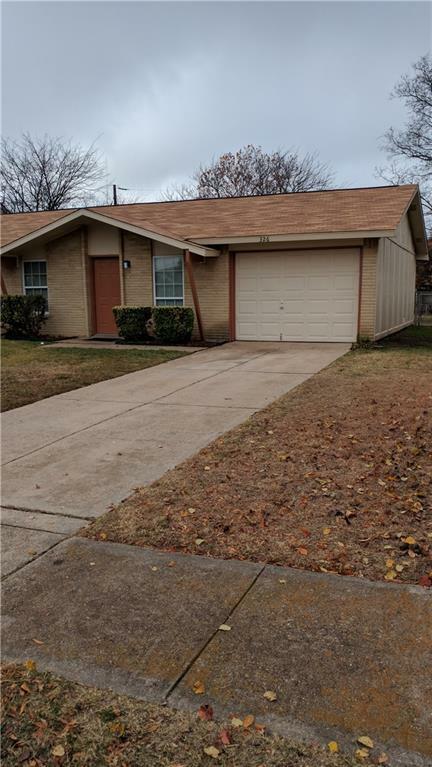 Property Photo: 326 Hastings Drive TX 75104