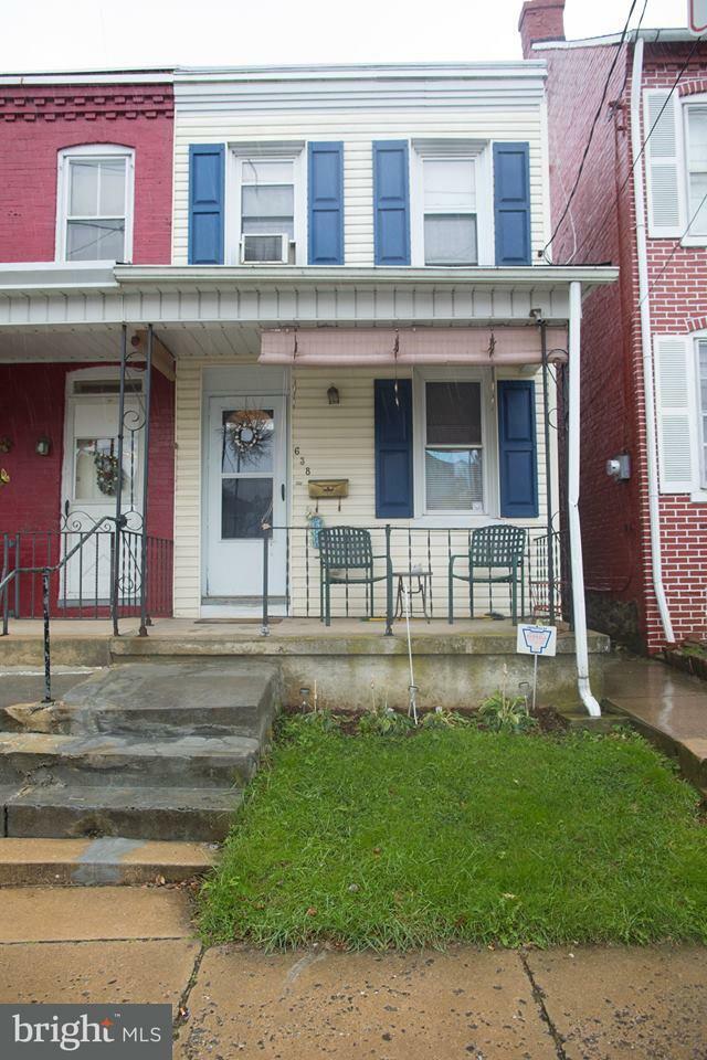 Property Photo:  638 E Walnut Street  PA 17602 