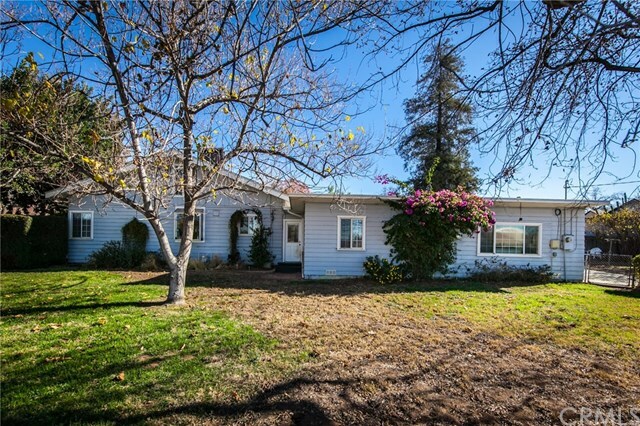 Property Photo:  305 E County Line Road  CA 92320 