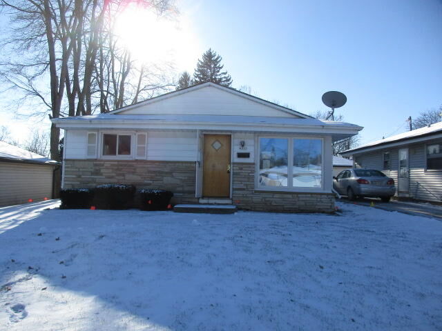 Property Photo:  4011 W Cheyenne St  WI 53209 