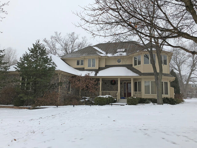 Property Photo:  1024 Ahrens Avenue  IL 60148 