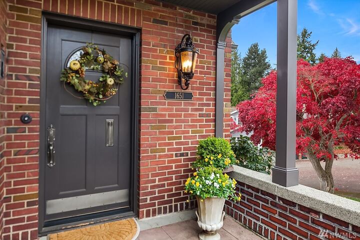 Property Photo:  1651 Windermere Dr E  WA 98112 